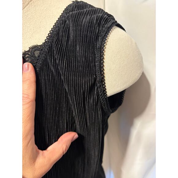 Vintage USA made Bay Studio feminine top Size M black - Picture 4 of 7